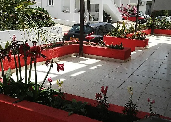 Milounapa 公寓 圣纳帕