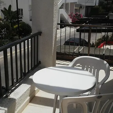 Milounapa Apartament *