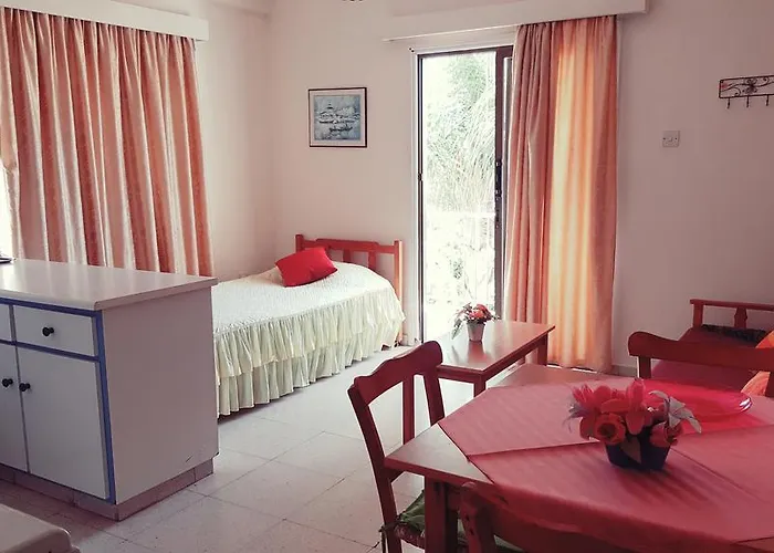 Milounapa * Ayia Napa